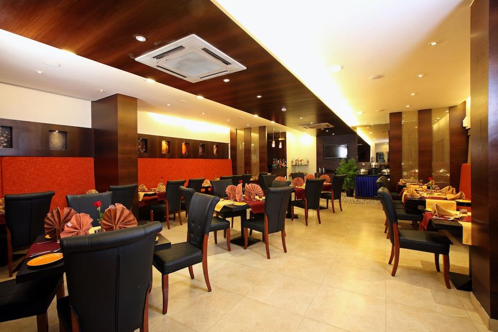 Octave Hotel & Spa - Sarjapur Road Бенґалуру Екстер'єр фото