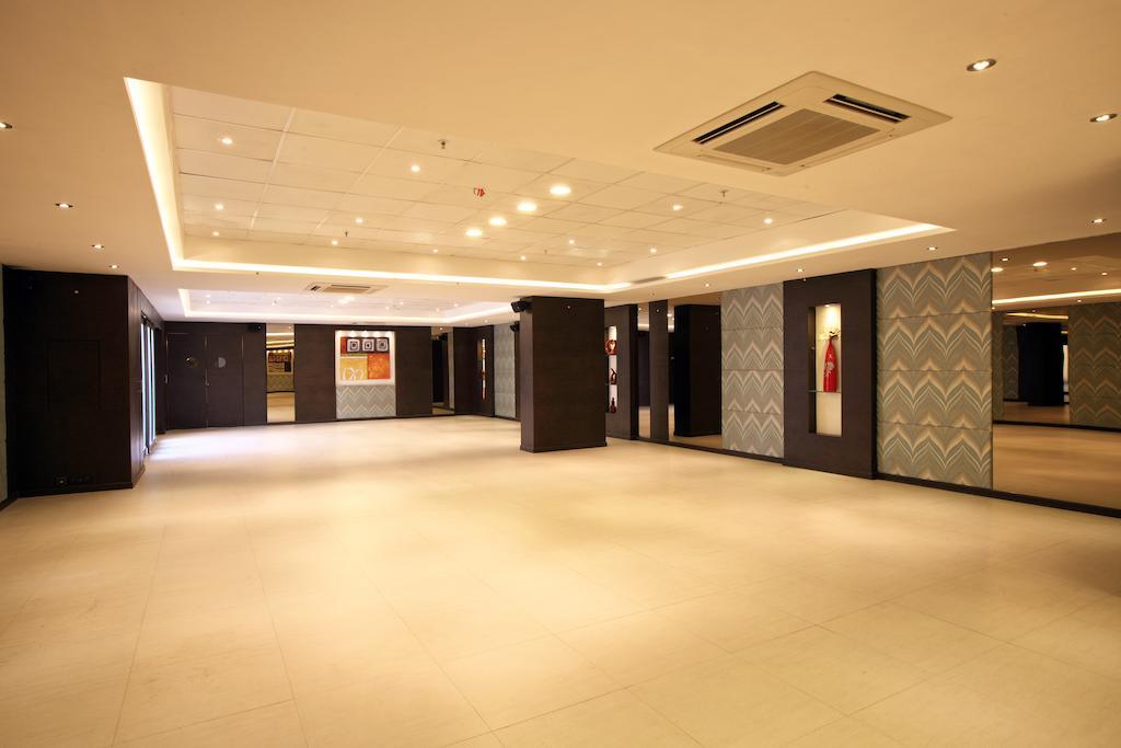 Octave Hotel & Spa - Sarjapur Road Бенґалуру Екстер'єр фото